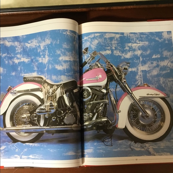 Large 1992 Harley Davidson Book - Picture 7 of 13
